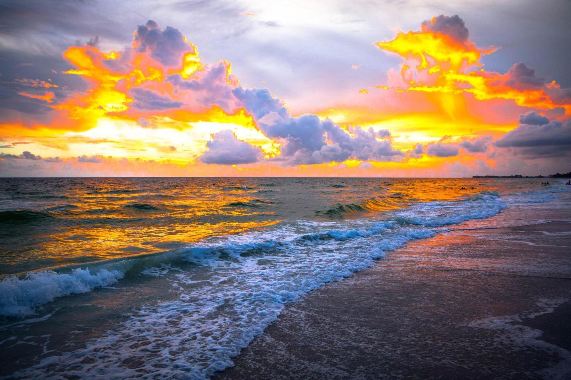 Anna Maria Island Beach Palace เบรเดนทันบีช ภายนอก รูปภาพ