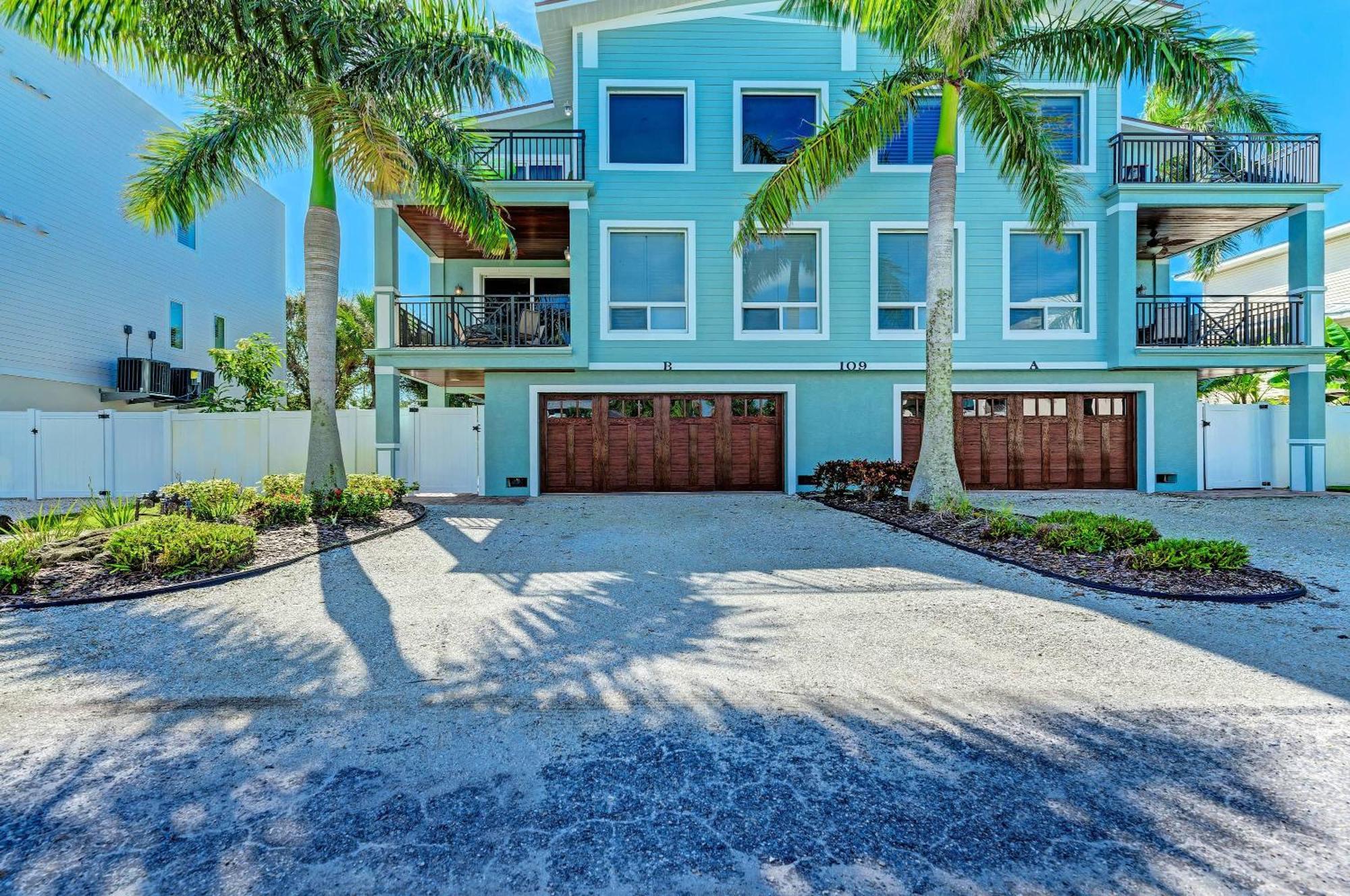 Anna Maria Island Beach Palace เบรเดนทันบีช ภายนอก รูปภาพ